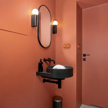 Modern With Air Conditioning Close To The Centre By Renters Poznań