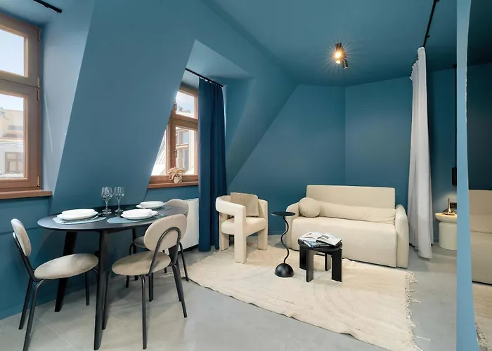 Modern With Air Conditioning Close To The Centre By Renters Prestige Апартаменты