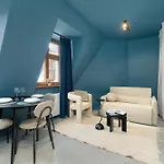 Modern With Air Conditioning Close To The Centre By Renters Prestige Apartmán