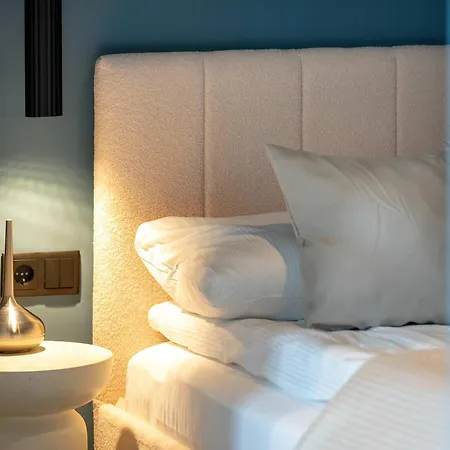 Modern With Air Conditioning Close To The Centre By Renters Prestige Poznaň